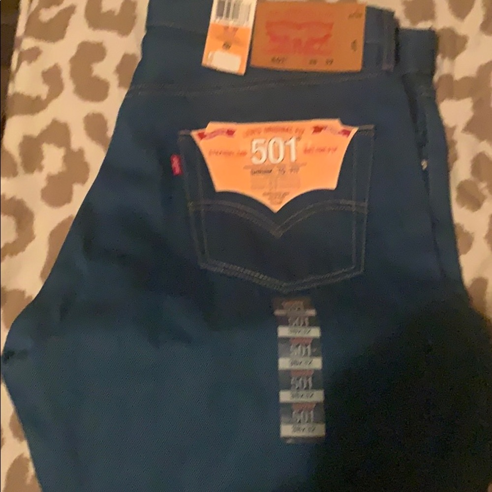 Men’s Levis’s jeans $20 firm is the lowest